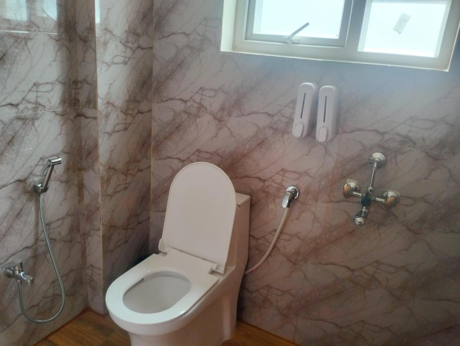 The Vantage Inn, Near Us Consulate Gachibowli Hyderabad Room photo